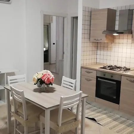 La Maison De Nina Apartment *